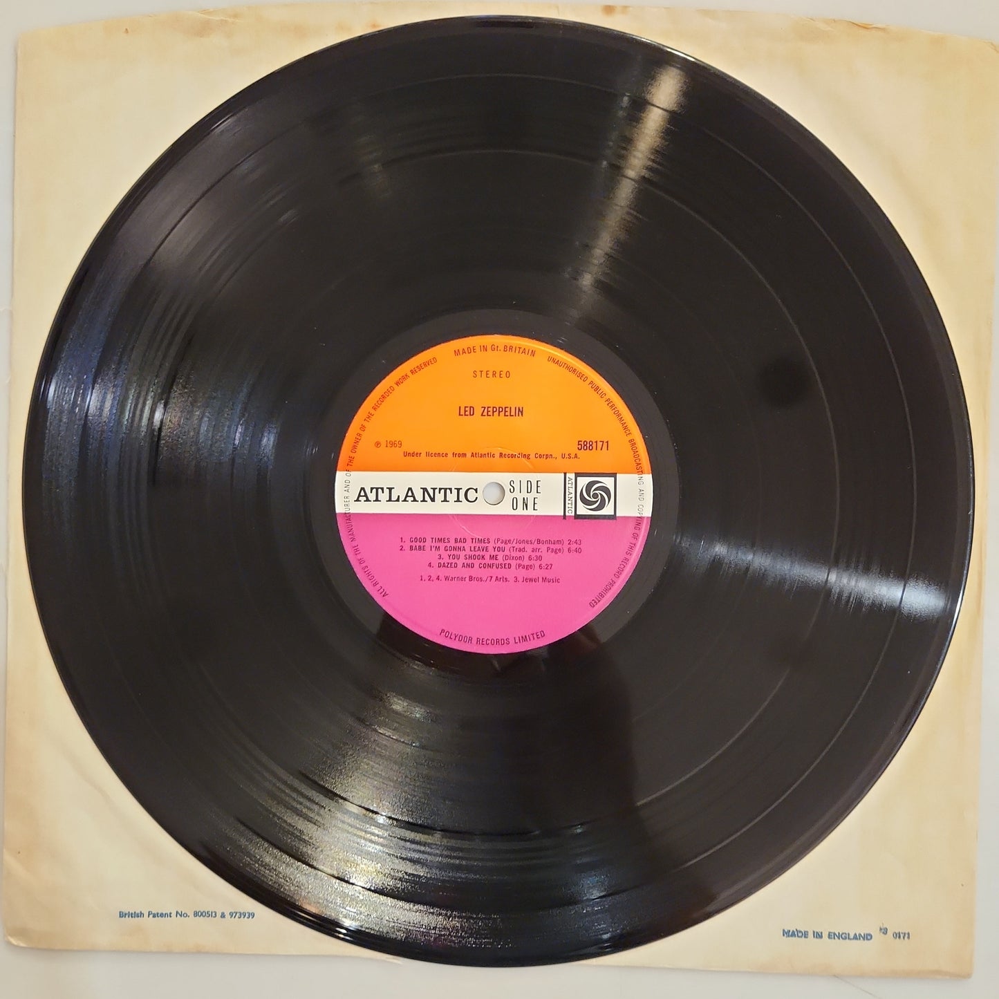 Led Zeppelin - I (2)