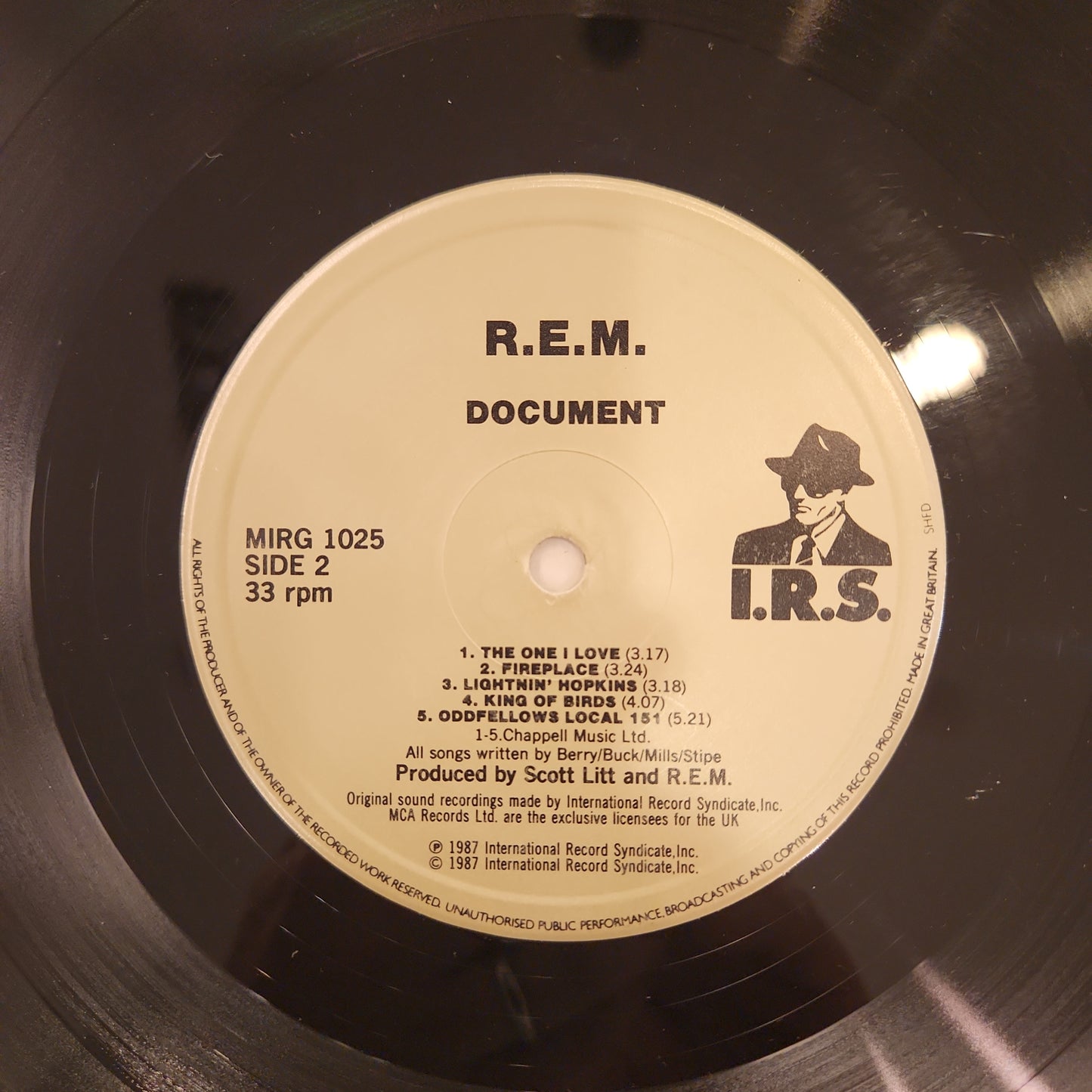 R.E.M. - Document (9)