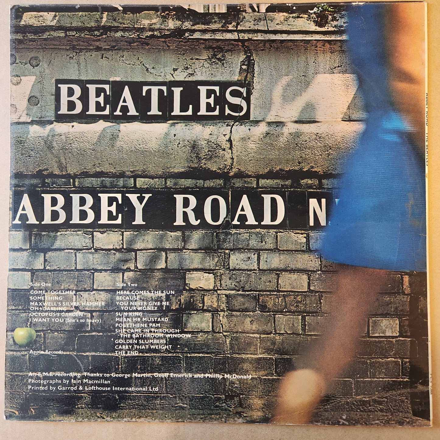 The Beatles - Abbey Road **Misaligned Apple** (ZAG)